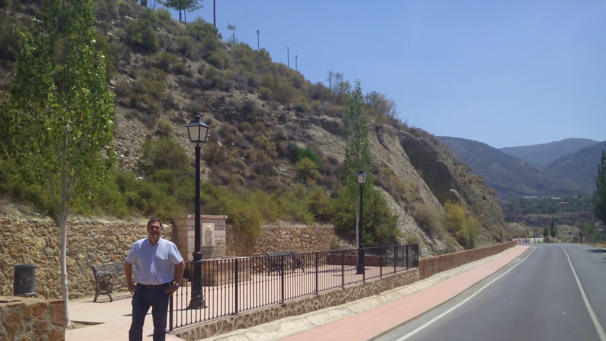 El alcalde, en la avenida Juan Matías.