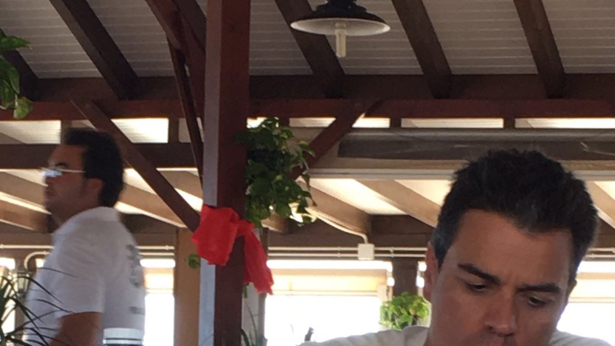 Pedro Sánchez, este fin de semana en un chiringuito de Vera