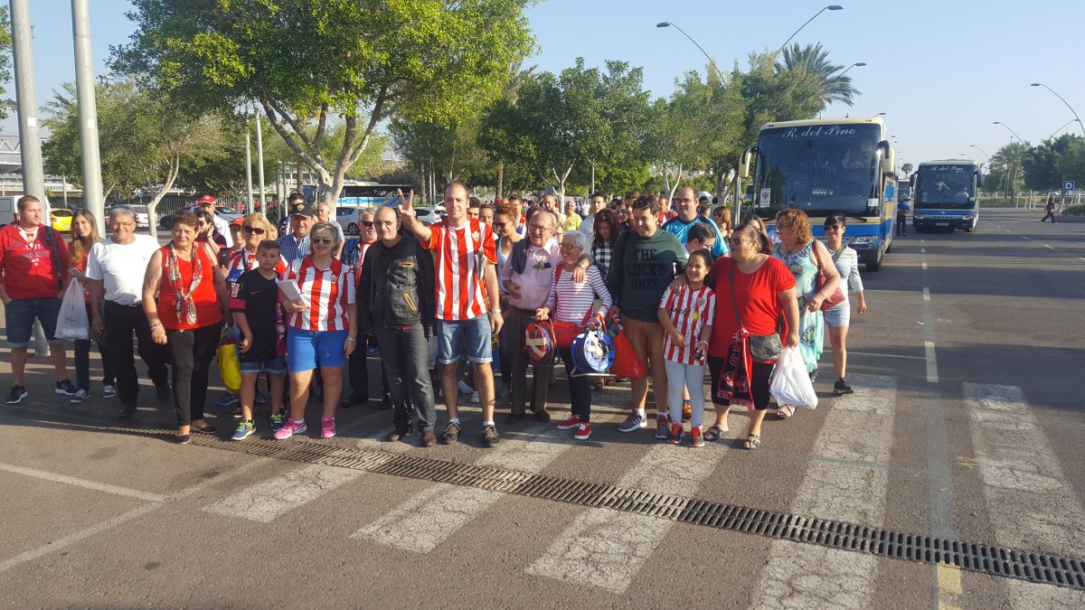 La afición empieza a viajar.