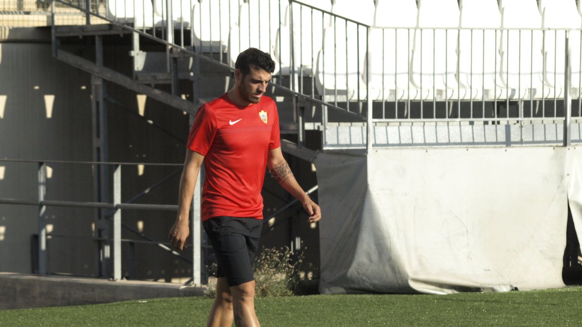 Fran Vélez en el Estadio Mediterráneo.