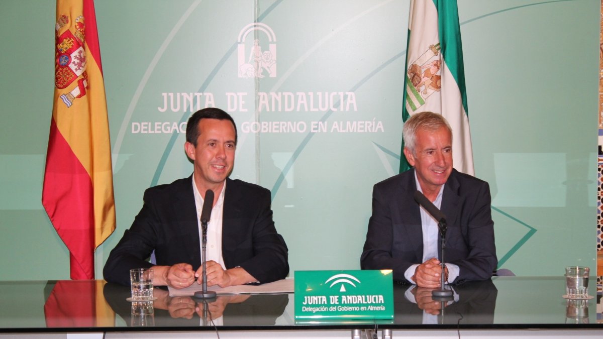 Momento  de la presentación de los datos de Salud Responde en la sede de la Junta de Andalucía