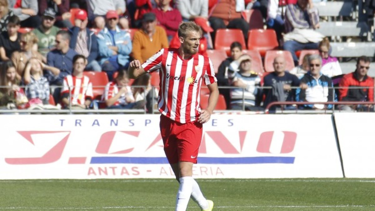 Esteban Saveljich quiere vestir de rojiblanco.