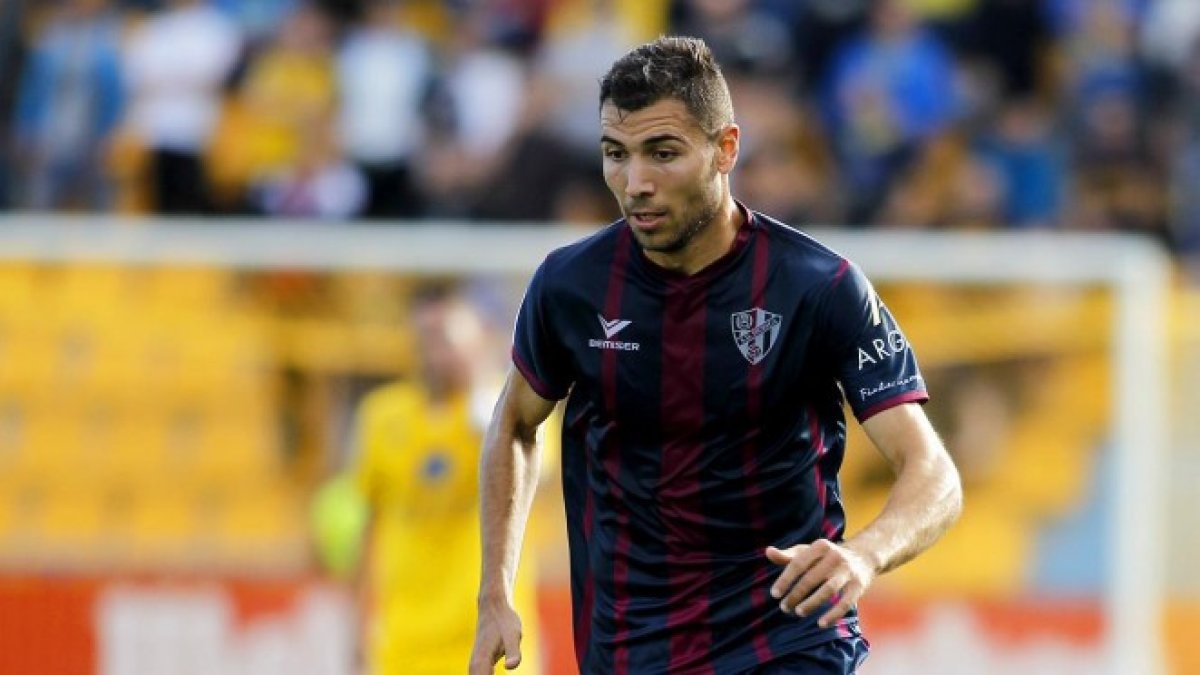 Morillas con la camiseta del Huesca, su actual club.