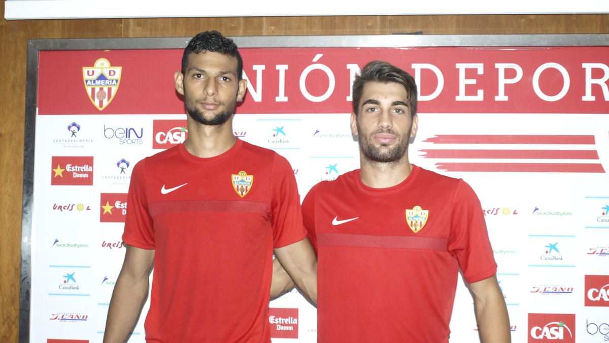 Joaquín y Josema posando para LA VOZ.
