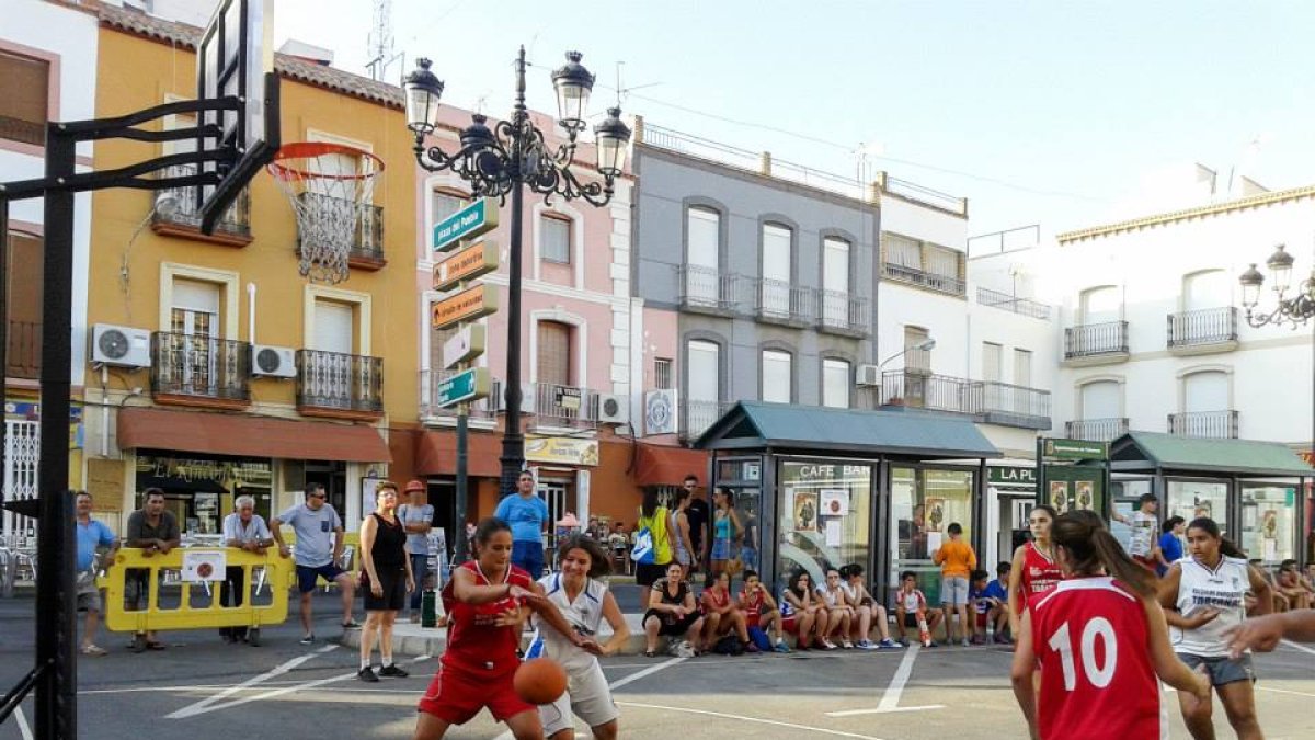 Tabernas disfrutará del baloncesto.