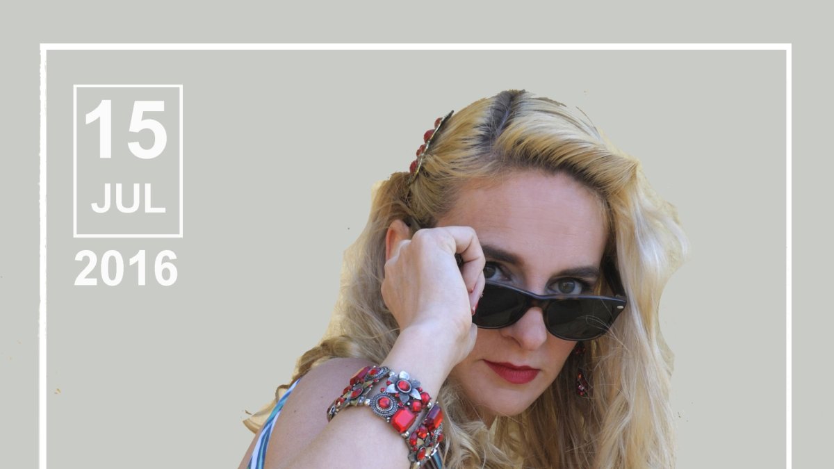 Cartel de presentación del desfile.