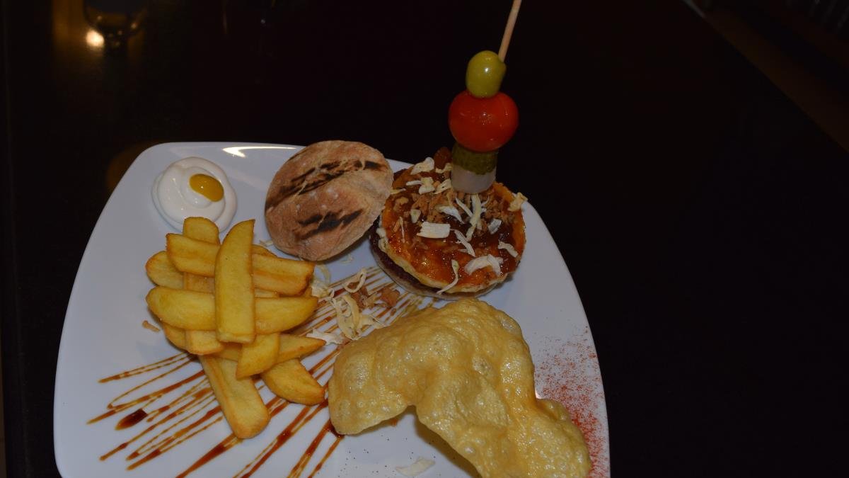 Las tapas se quedan de momento sin declaración de interés turístico