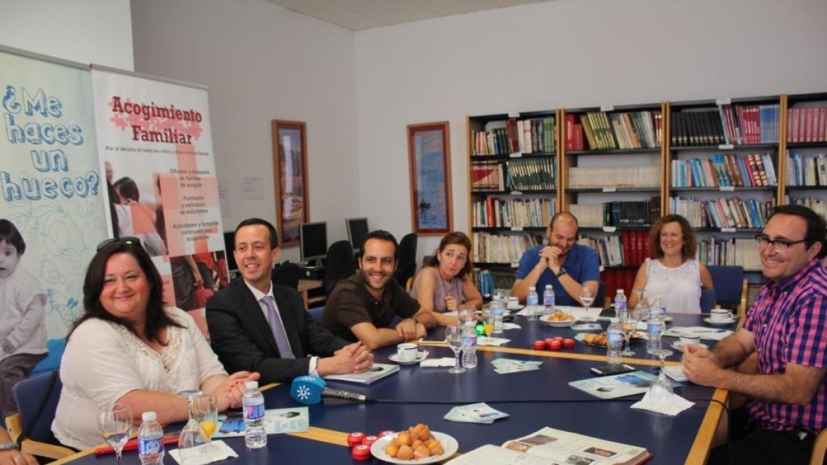 Desayuno informativo sobre el Programa de Acogimiento Familiar.