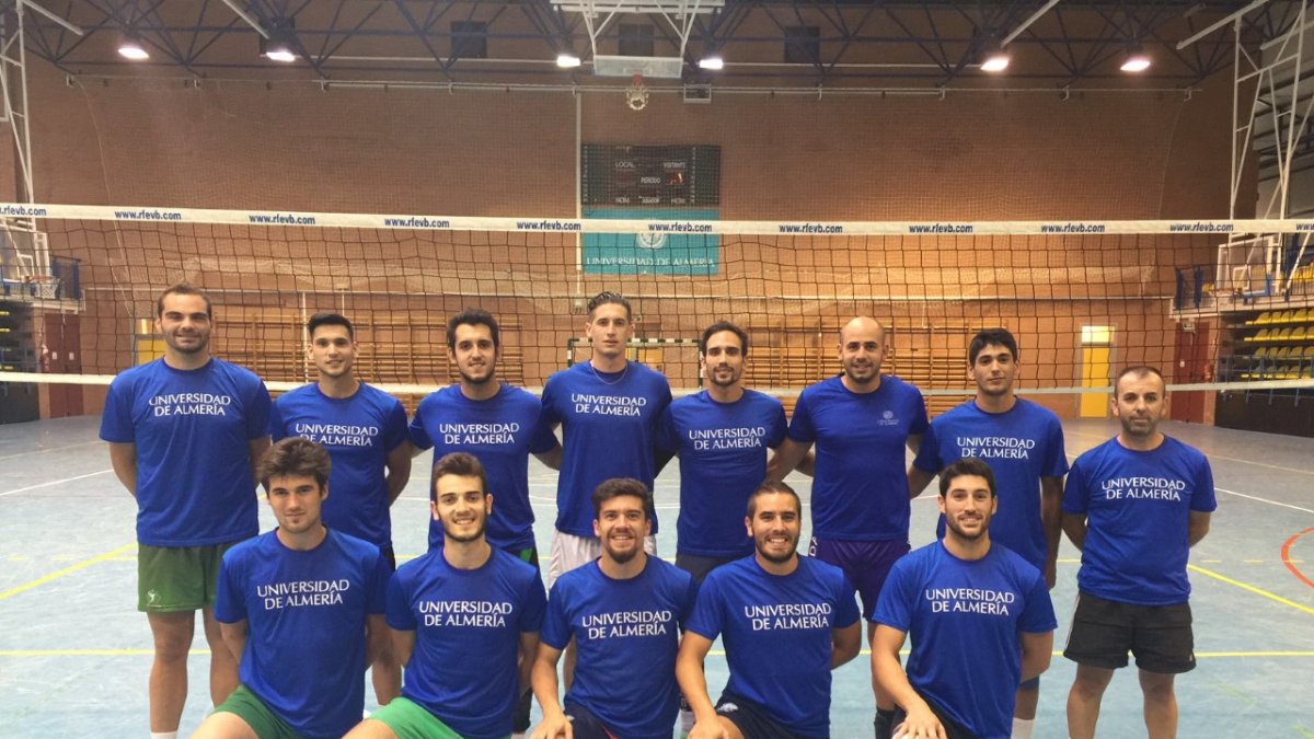 El equipo universitario preparado.