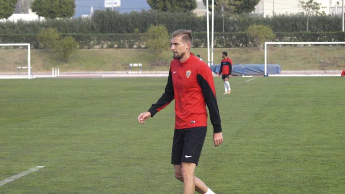 Saveljich no quiere seguir en Racing.