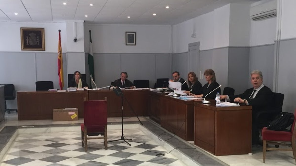 Sala de vistas de la Audiencia de Almería en el inicio del juicio.