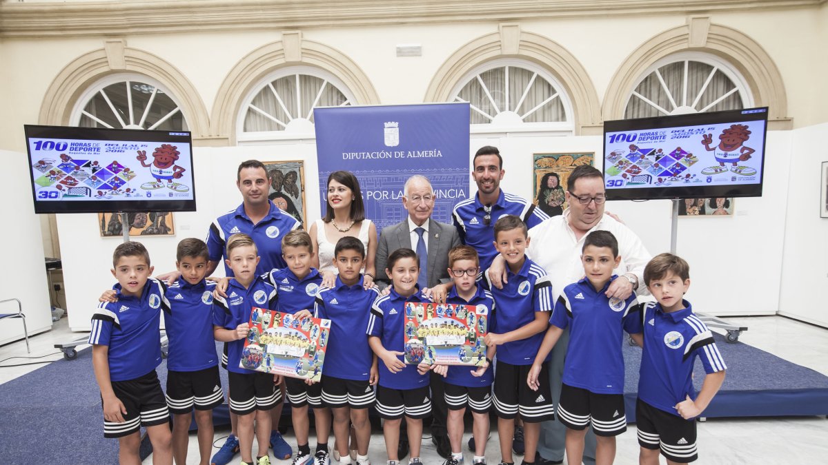 Puesta de largo de las 100 Horas en la Diputación.