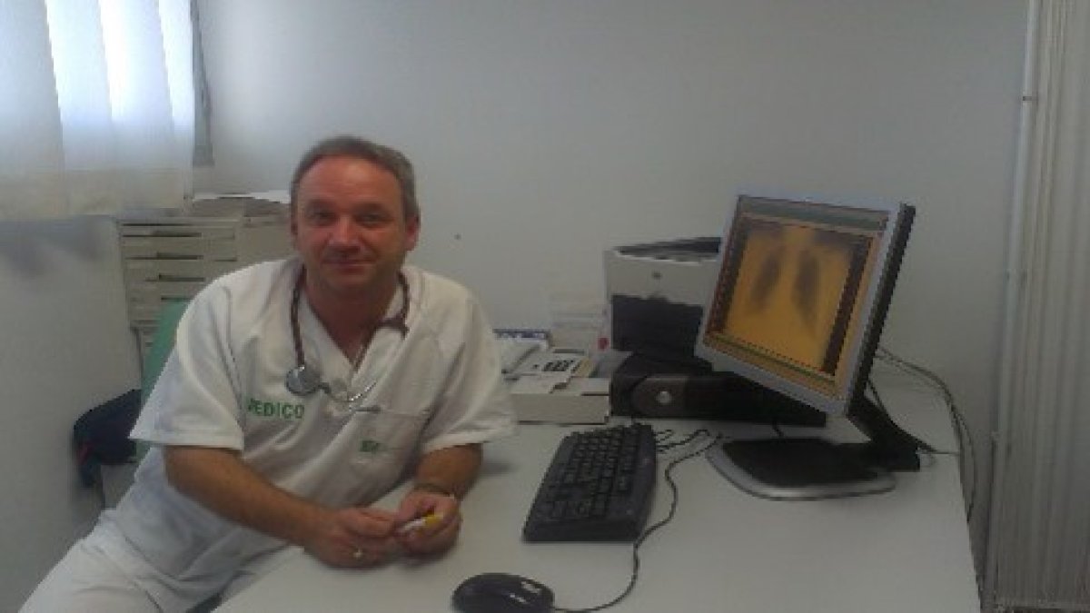 Diego Vargas, médico especialista en Medicina Familiar y Comunitaria y de Urgencias.