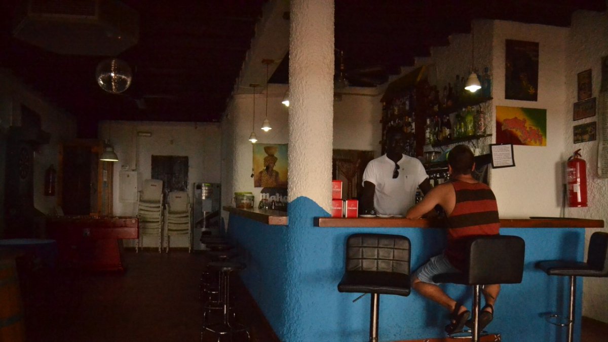 Konan Diop en el interior de El Rincón de Balerma.