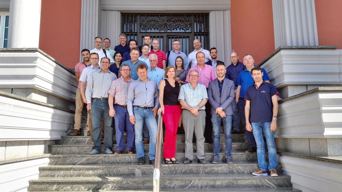 Empresarios extranjeros y almerienses en la sede de Vicasol