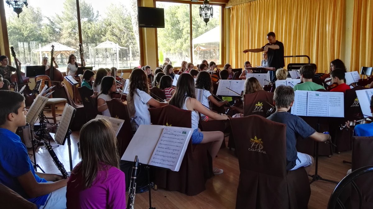 Ensayo de la OIAL para el concierto de este sábado.