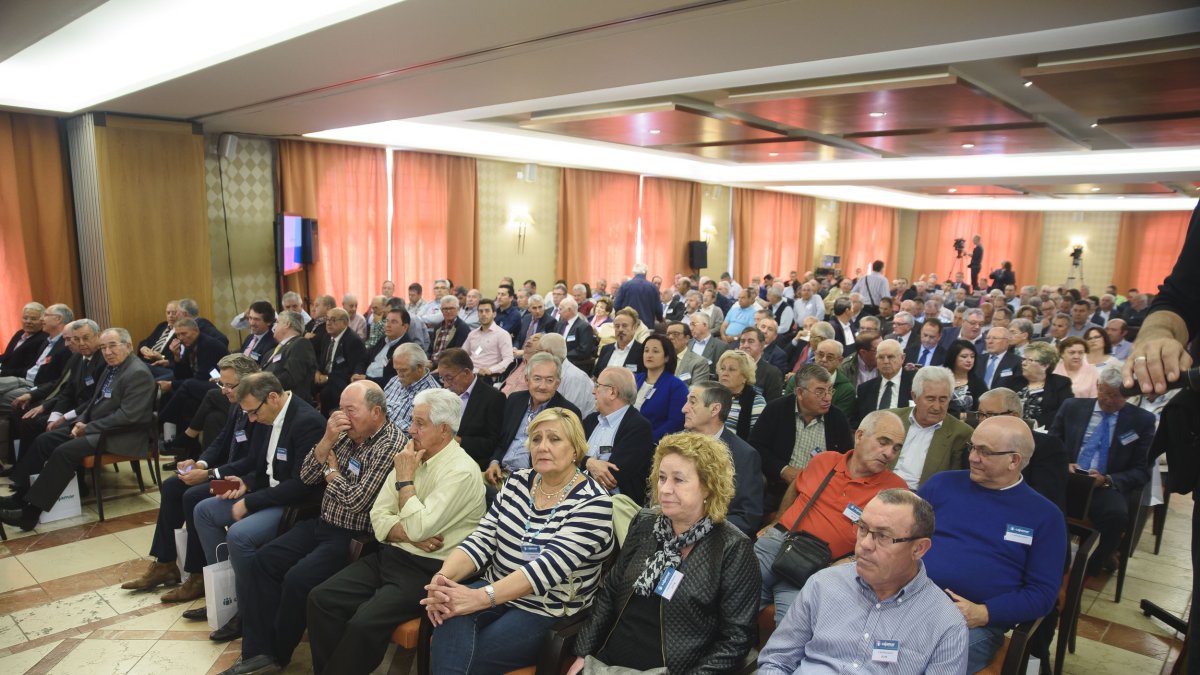 Una reciente asamblea de Cajamar celebrada en La Envía de Vícar
