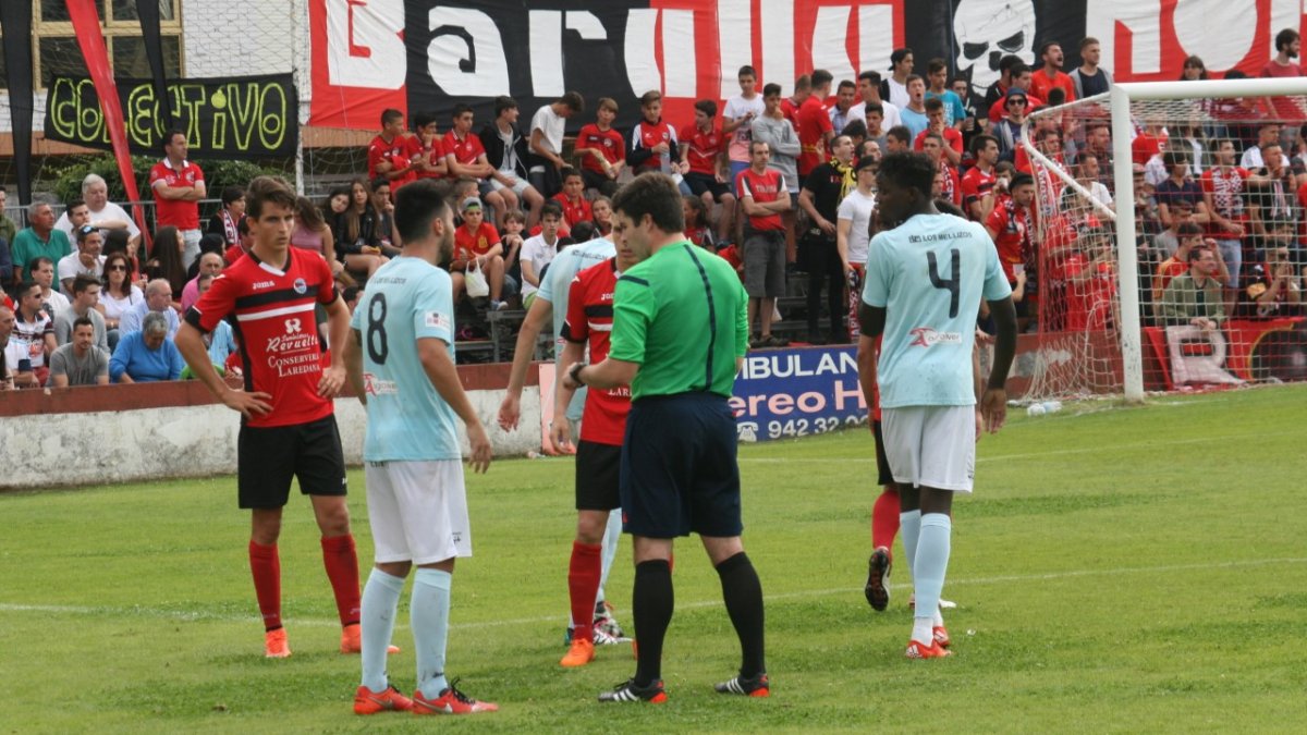 Admonio seguirá siendo el 4 del C. D. El Ejido.