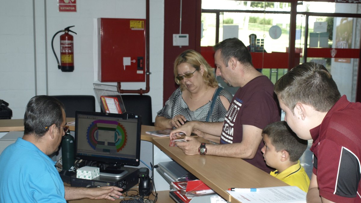 Los primeros abonados de la temporada.