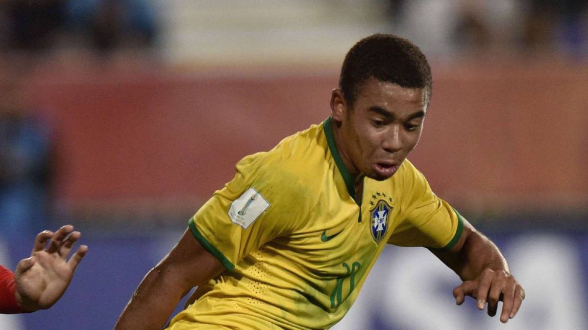 Dos grandes a por un mismo jugador.