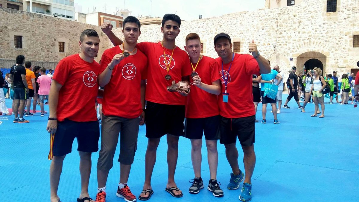 Karatecas de la Escuela Municipal.