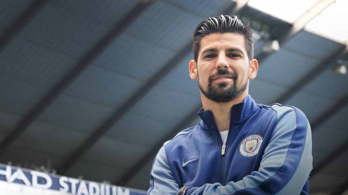 Nolito llevará el 9 del Manchester