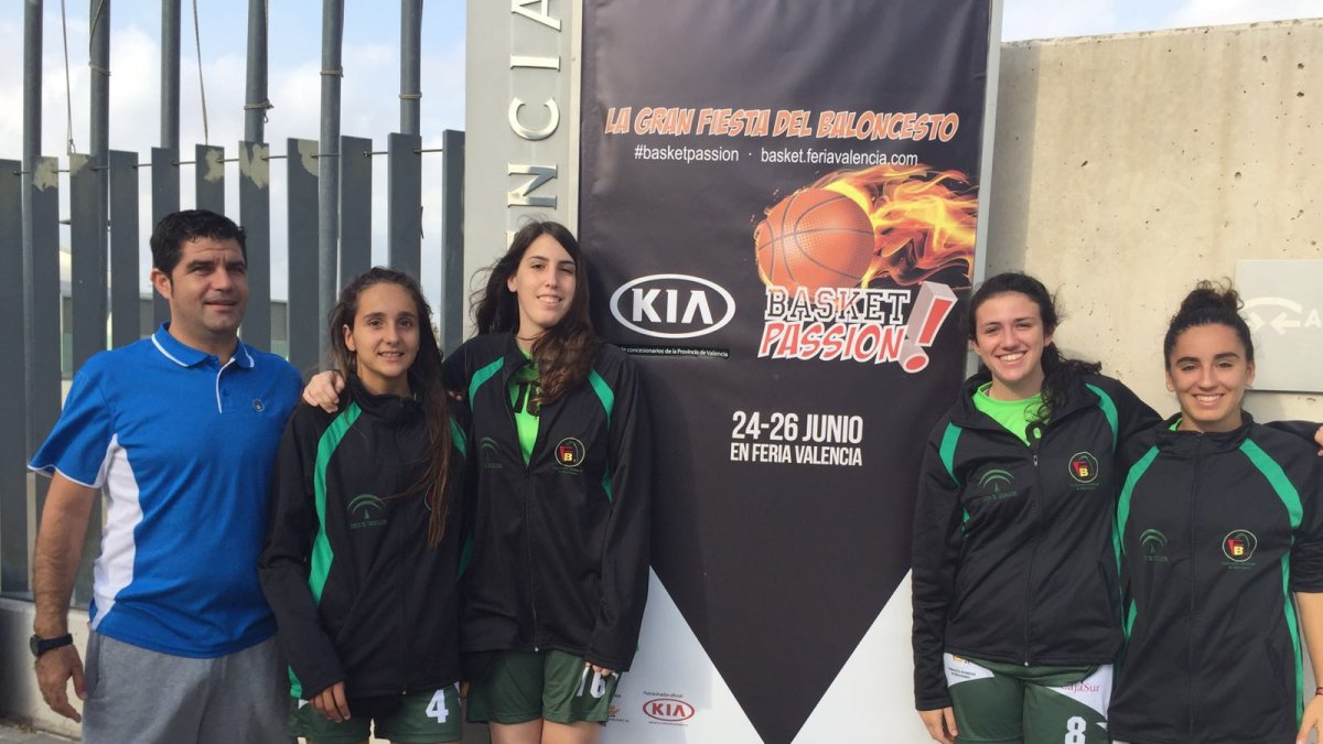 Las jugadoras almerienses con Andalucía.