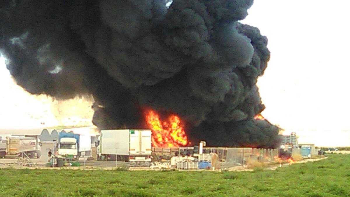 Incendio en las instalaciones de Agrupapulpí.