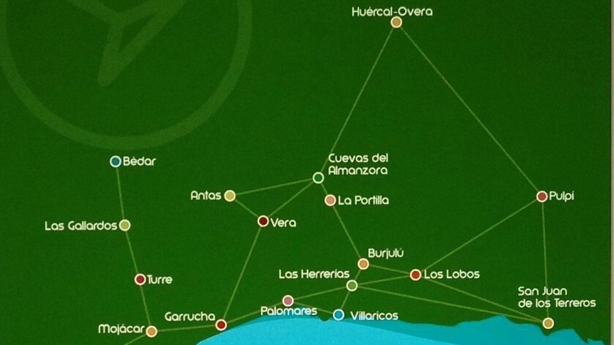Mapa con los nuevos itinerarios que acercan a los pueblos de interior con la zona costera.