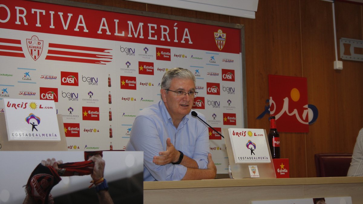 Bonillo, director general del Almería.