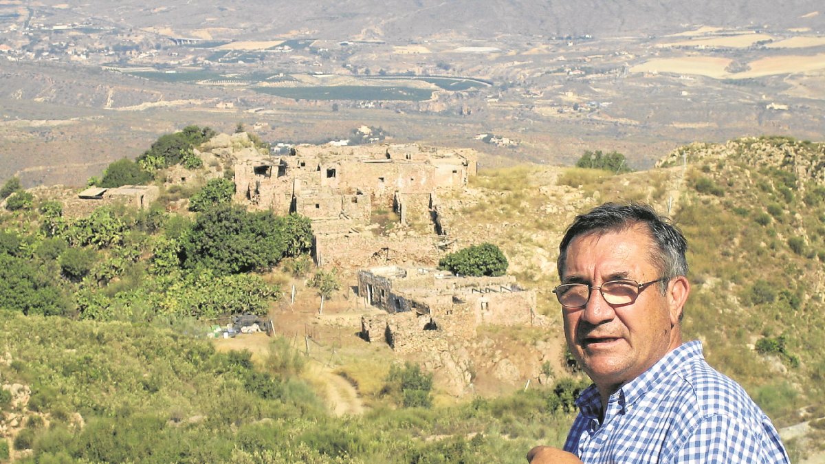 José Antonio García Ramos, en uno de sus recorridos por la provincia.
