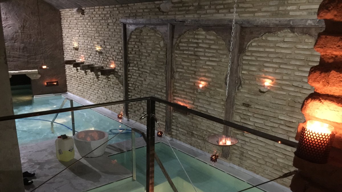 Interior de las instalaciones de los baños árabes