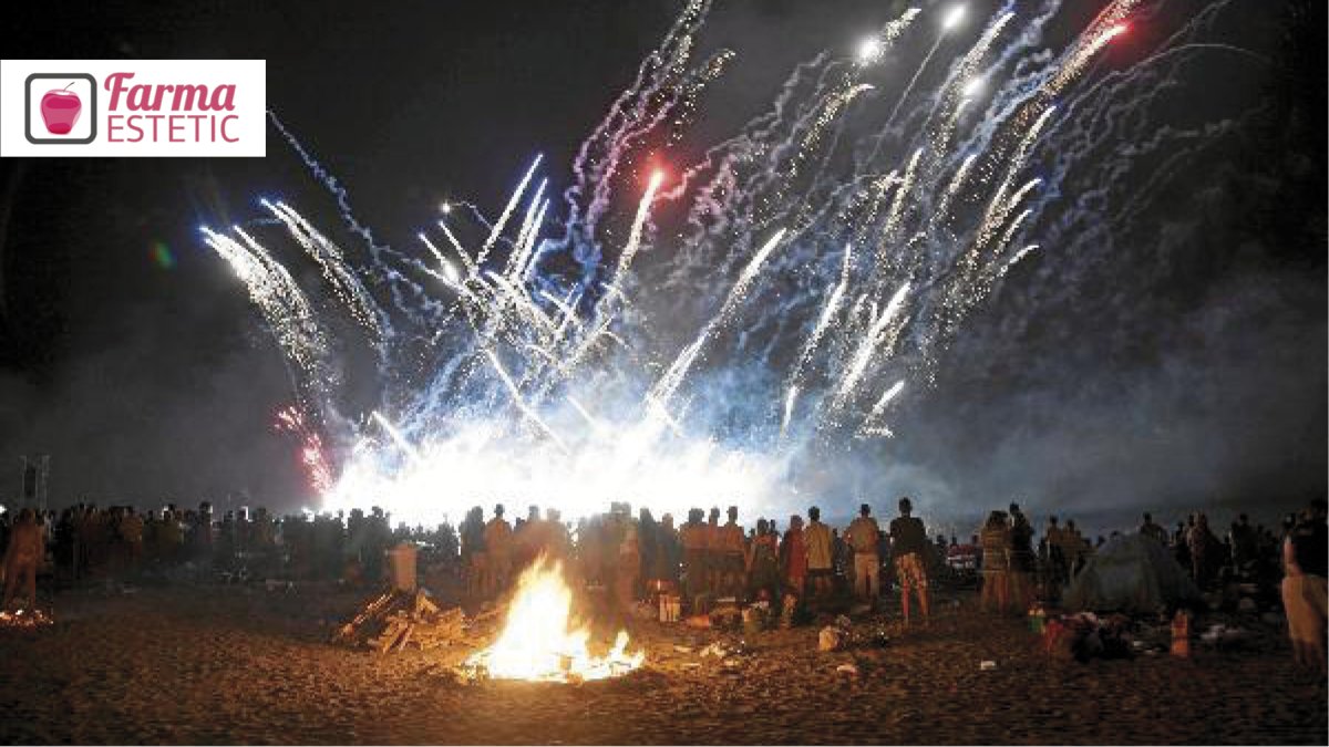 Celebración de la Noche de San Juan en Almería.