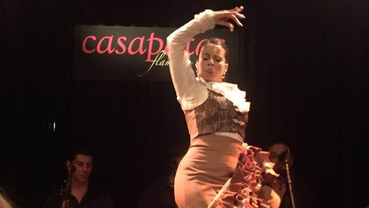 La Serrata durante una de sus actuaciones.