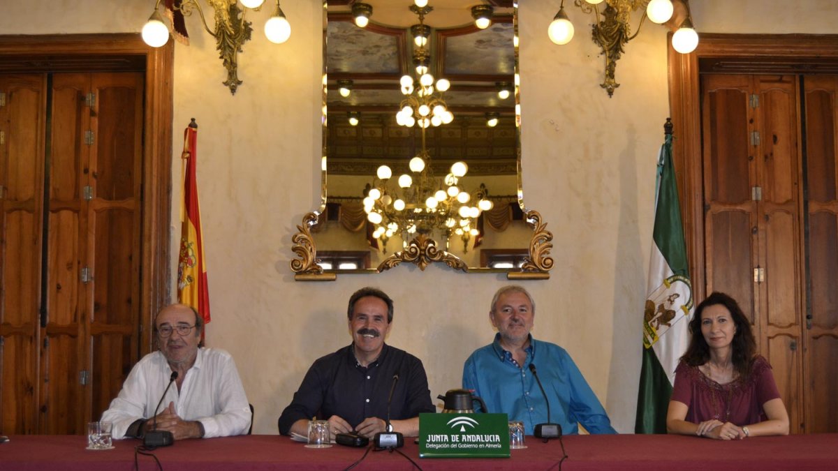 Presentación de la iniciativa de Verdiblanca ayer en la Delegación de Gobierno de la Junta.