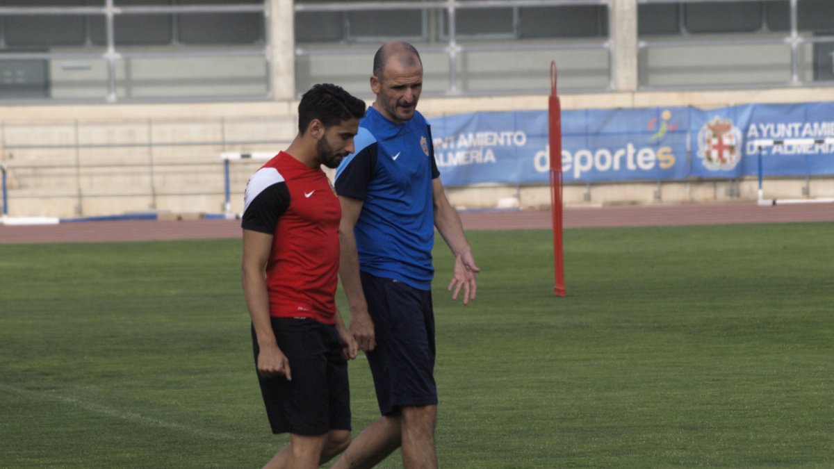 Chuli y el míster Soriano.