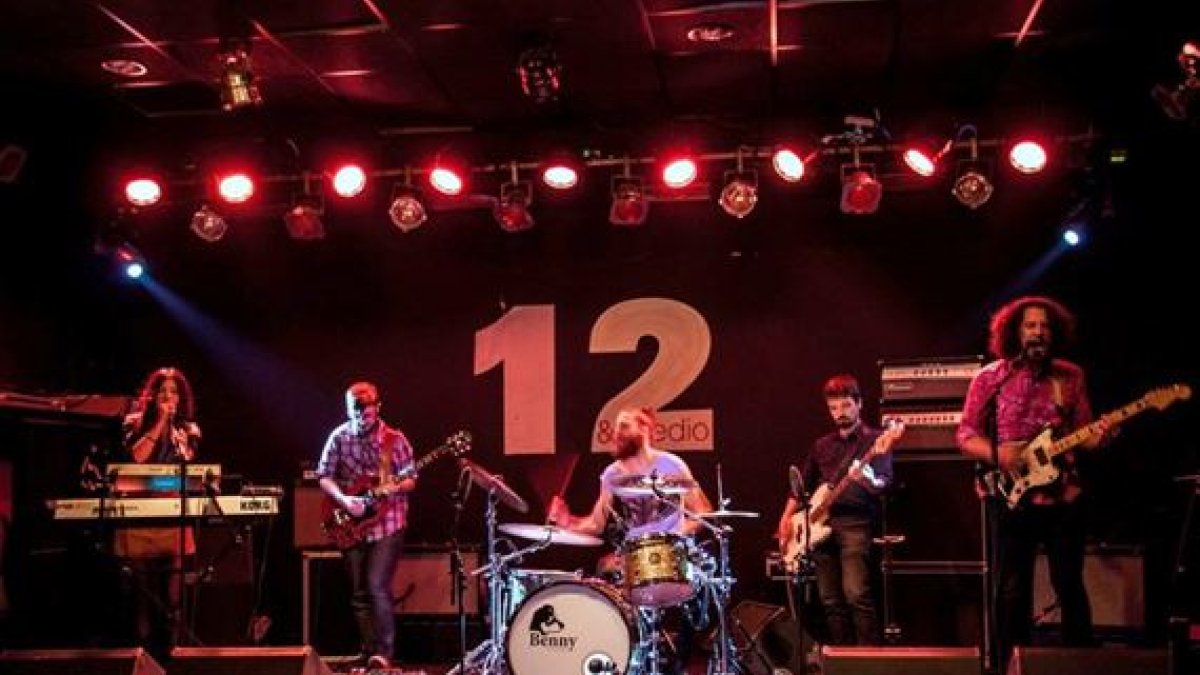 Proyecto Solaz durante uno de sus conciertos.