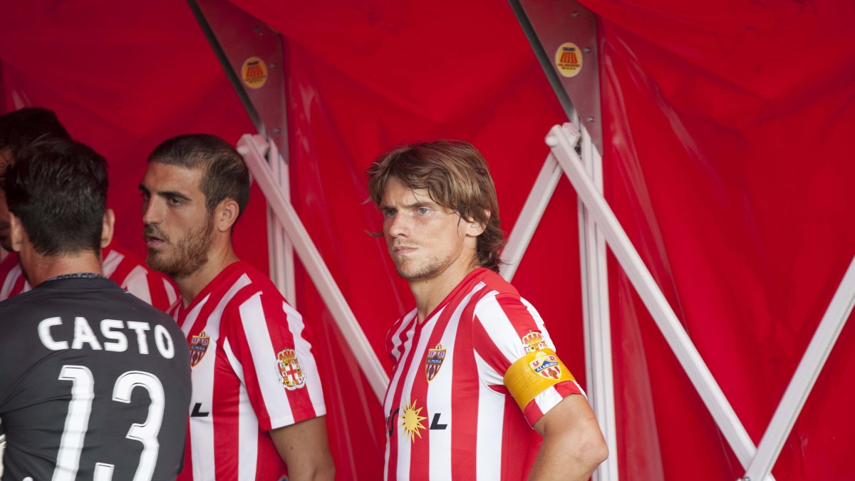 Dubarbier, el capitán número 1 del Almería.