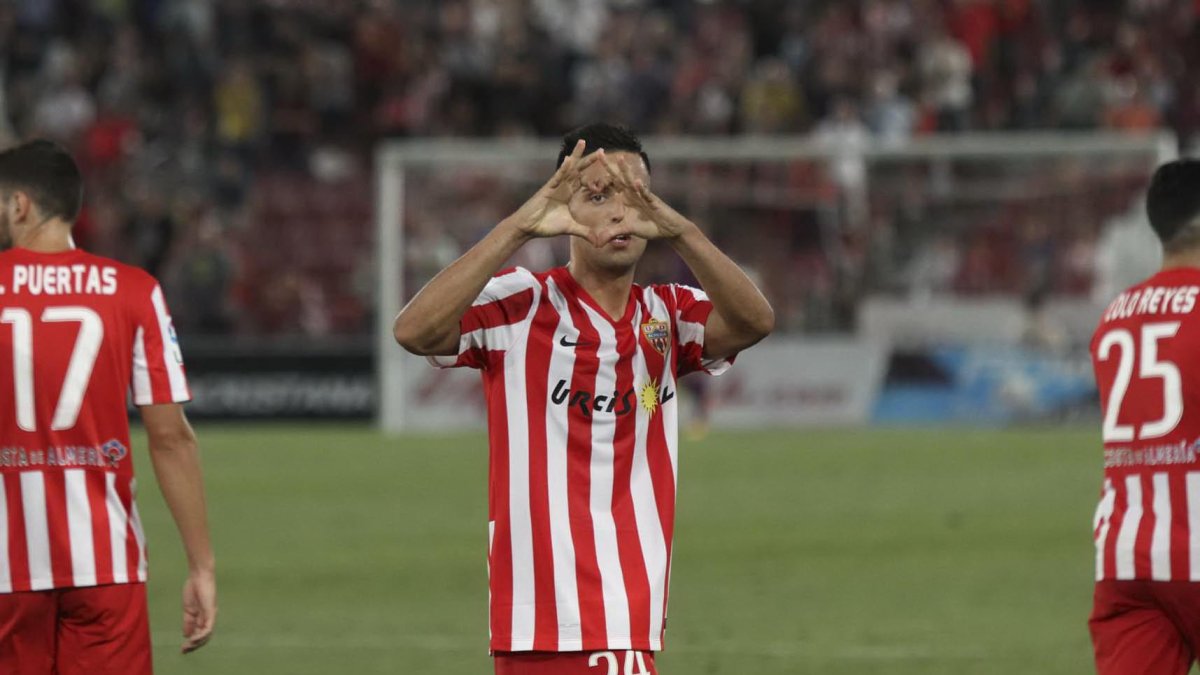 Crisitan Herrera puede ser el único del Almería que suba a Primera.