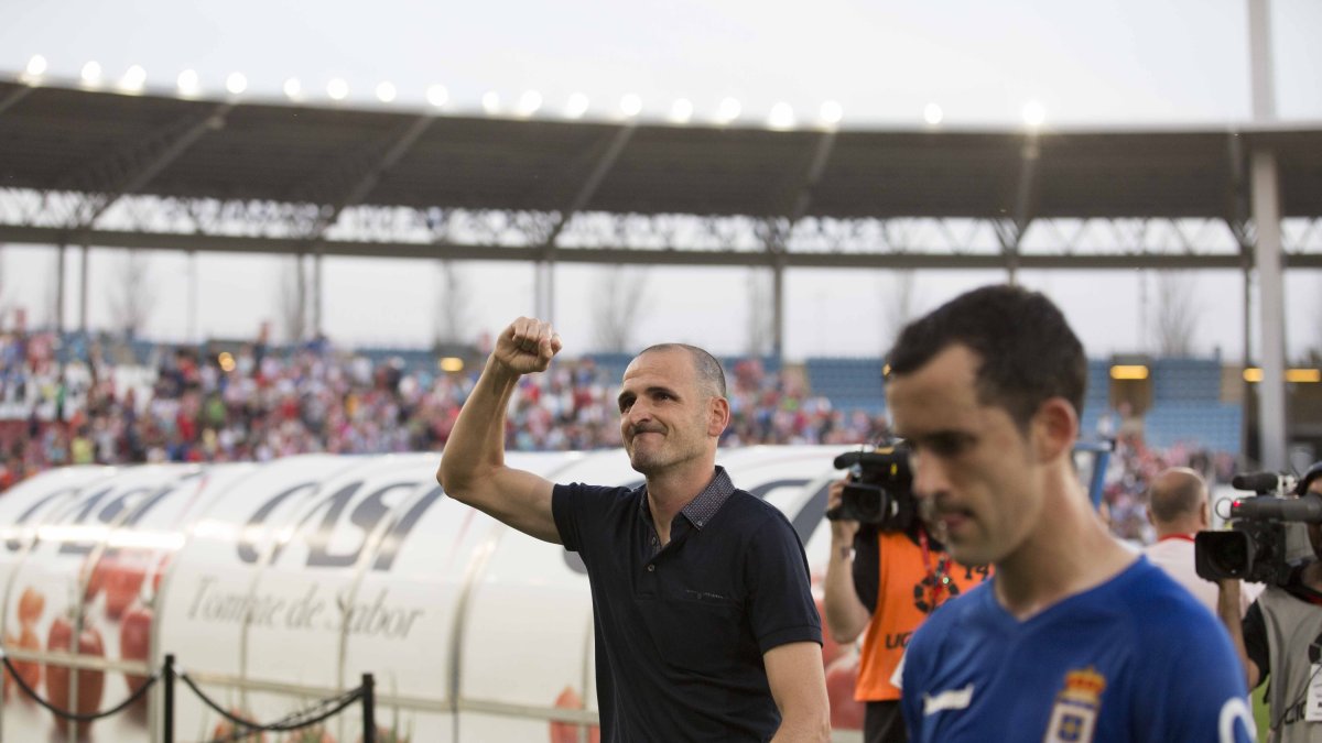 Fernando Soriano sigue al frente del Almería.