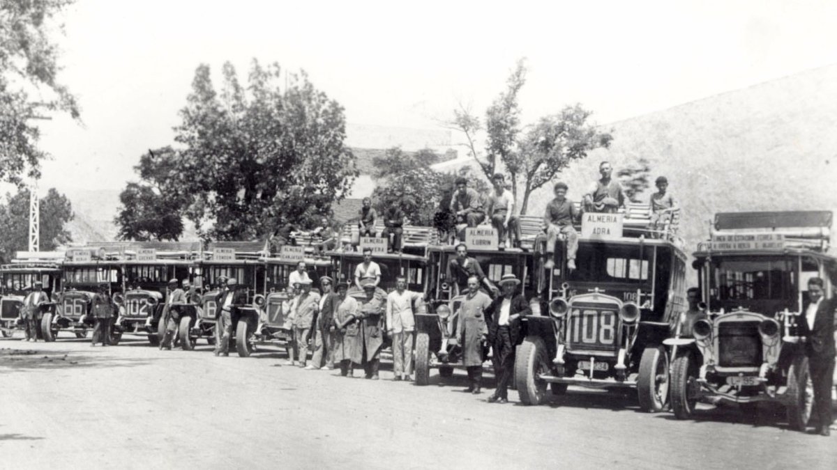 servicio de alsina  que cubría las rutas diarias entre Almería y los principales pueblos de la provincia.