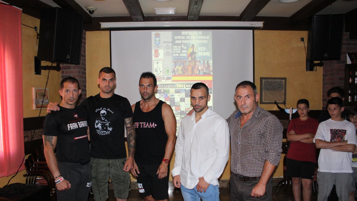 Fran Barros, CrossFit Almería; Adiel Ibáñez, luchador; Francisco Flores, colegiado; Paco Tejedor, luchador; y Juan Antonio Villanueva, preparador