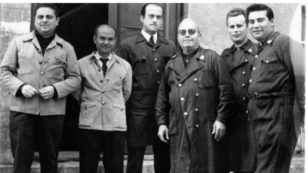 Grupo de carteros de finales de los años sesenta.