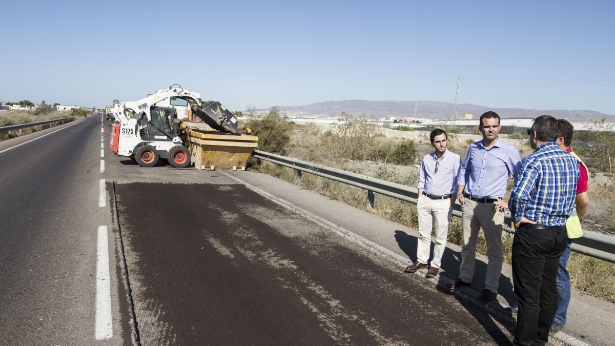 Visita al asfaltado de la AL-12 y la N-344