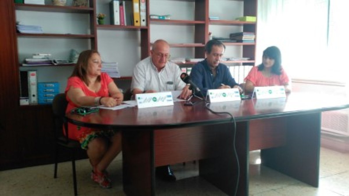 Representantes sindicales notifican las movilizaciones previstas por sanitarios.