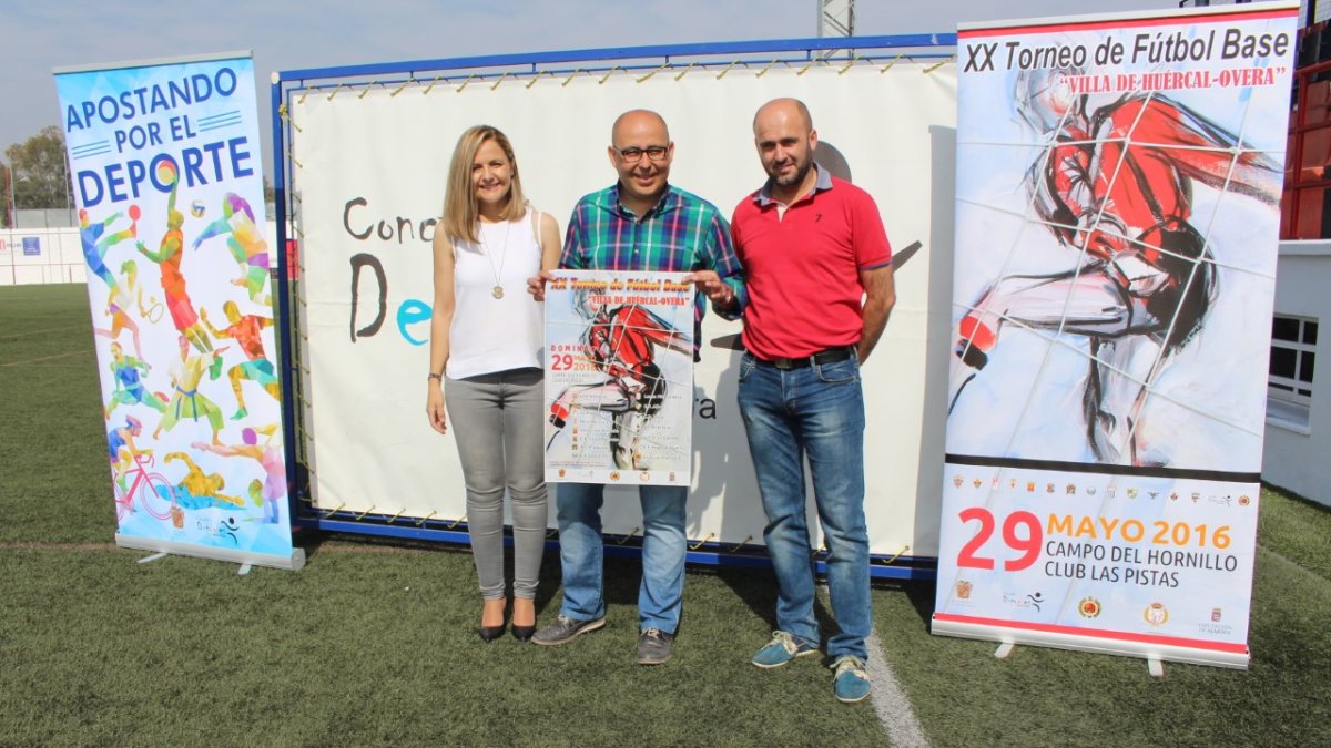 El alcalde en la presentación del evento.