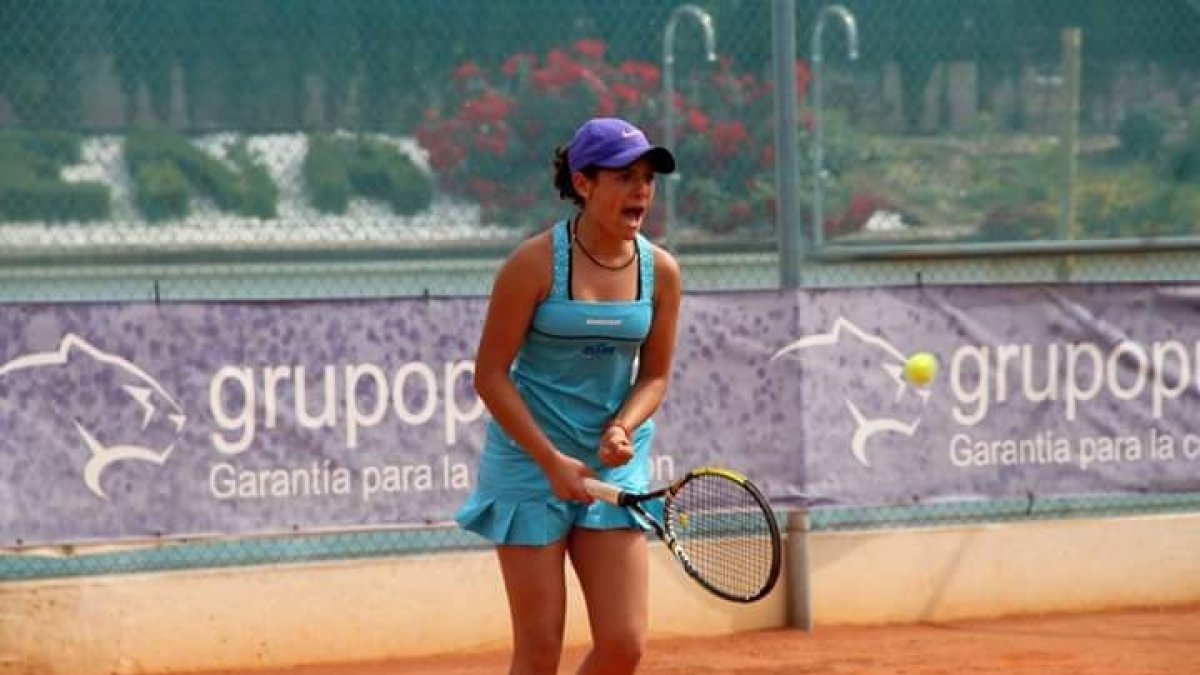 Silvia Vargas en acción durante el campeonato.