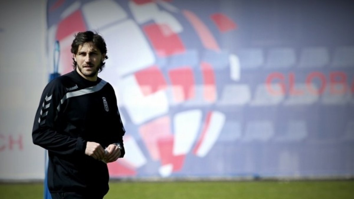 David Generelo en un entrenamiento con el Oviedo.