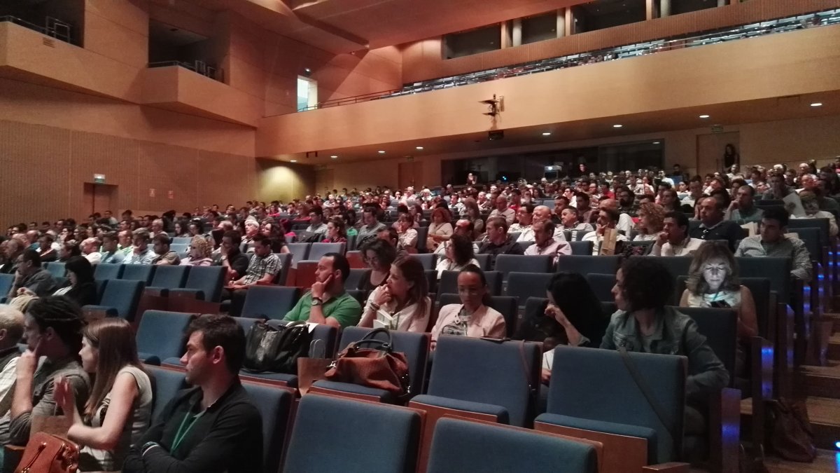 Cientos de participantes en el Simposio de El Ejido