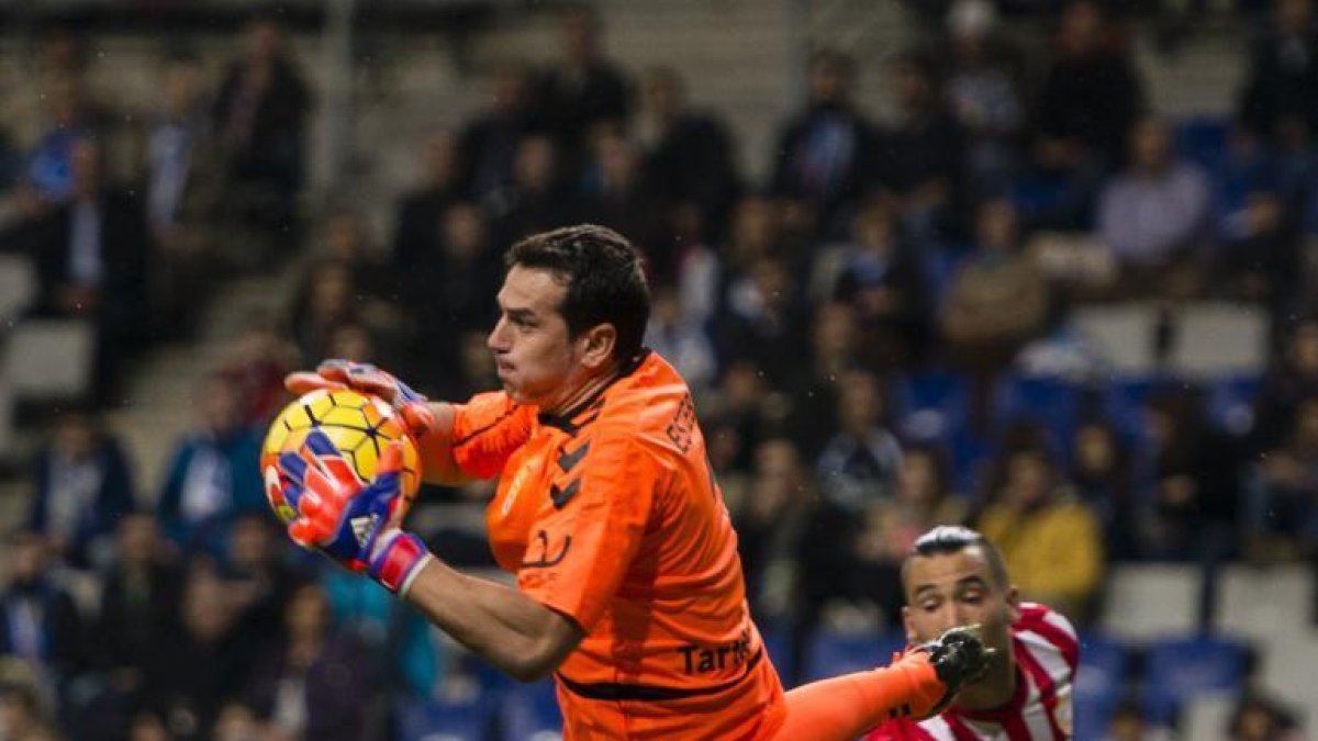 Esteban y Quique en el partido de la primera vuelta.